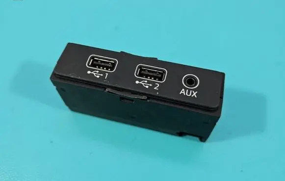 Audi A5 USB socket connector 8W0035736 IMPRK1607498