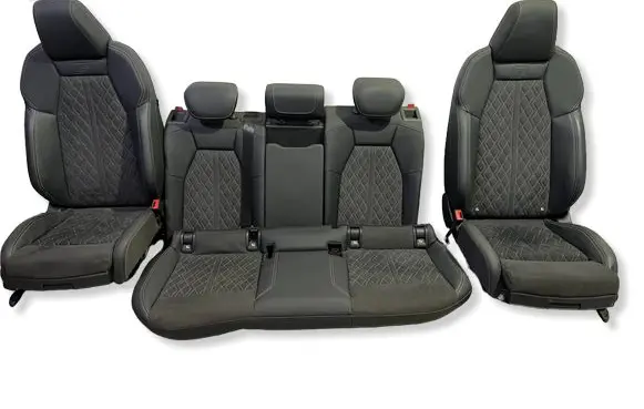 Audi Q4 e-tron Seat set 
