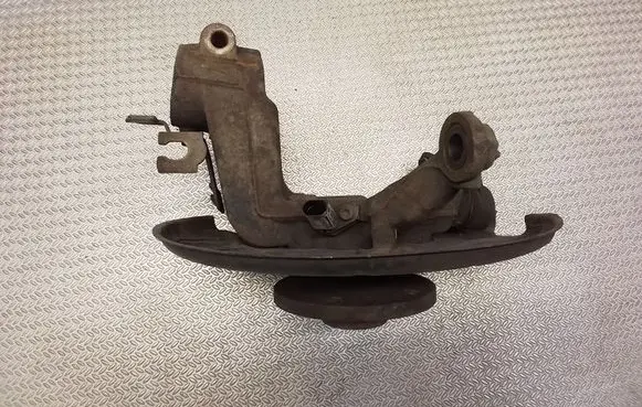 Volkswagen Caddy Front wheel hub spindle knuckle