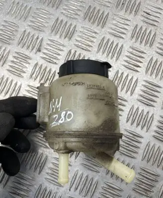 Nissan Murano Z51 Power steering fluid tank/reservoir 