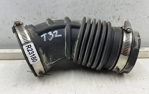 Nissan Rogue Air intake hose/pipe 