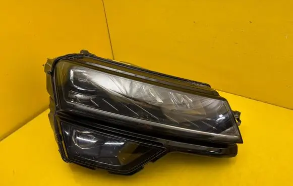 Skoda Karoq Headlight/headlamp 57B941016B