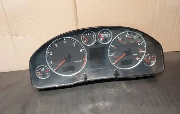 Audi A6 S6 C5 4B Speedometer (instrument cluster) 4B0920981N