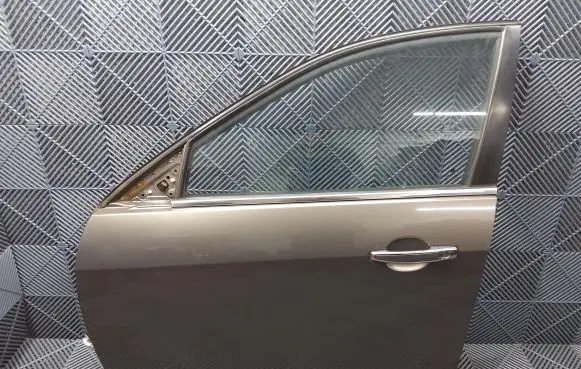 Chevrolet Epica Front door