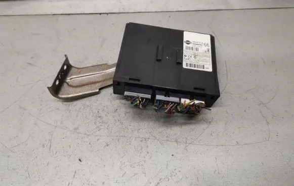 Nissan Primera Comfort/convenience module 28550AV666