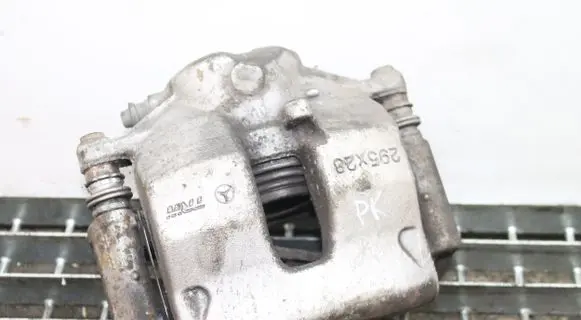 Mercedes-Benz C W204 Front brake caliper