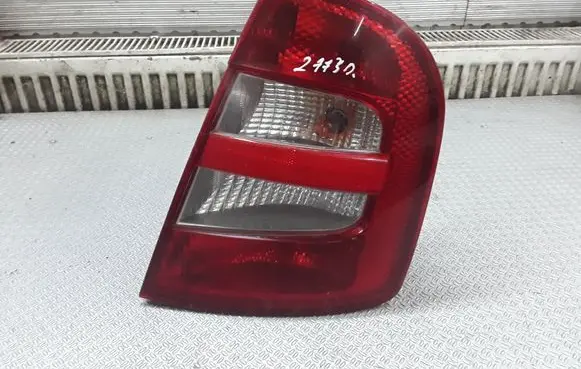 Skoda Fabia Mk1 (6Y) Rear/tail lights 6Y6945096B