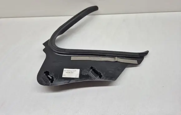 Audi e-tron Fender trim (molding) 4KE821204