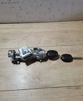Ford Mondeo MK IV Ignition lock 3M513F880AD