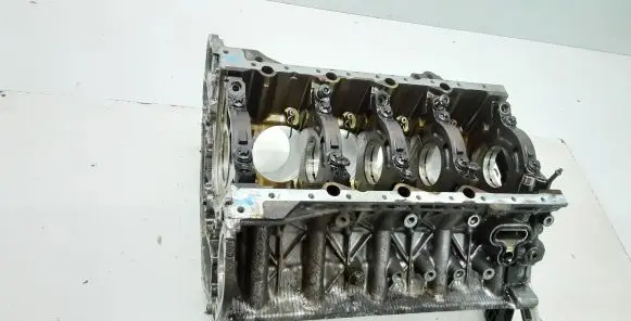 BMW 7 E65 E66 Engine block 7504595