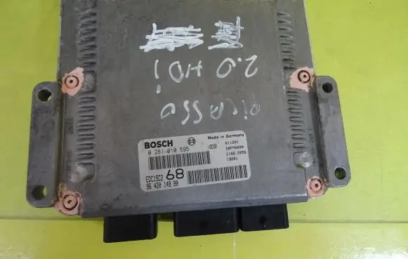 Citroen Xsara Picasso Engine control unit/module 0281010595