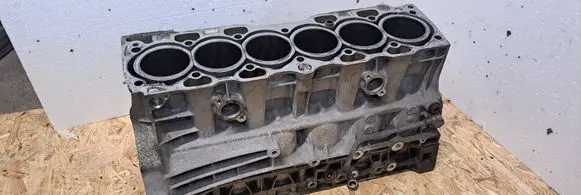 Volvo XC60 Engine block RF6G9N6015AD B6304T