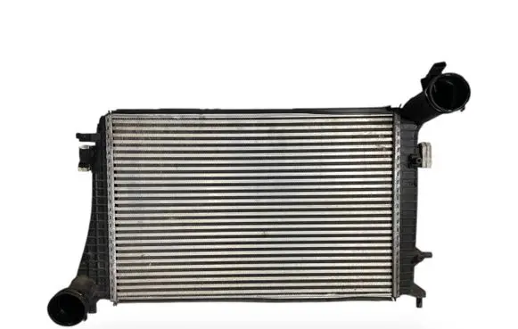 Volkswagen Golf Plus Intercooler radiator 038906051C 0281002401