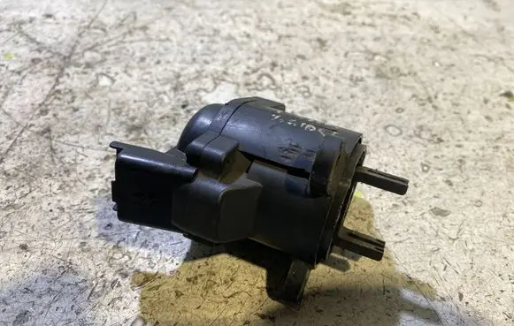 Ford Fiesta EGR valve 21598337 313600199