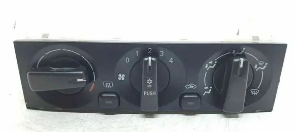 Mitsubishi Carisma Climate control unit
