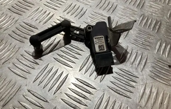 Volvo S90, V90 Headlight/headlamp level sensor 31360329