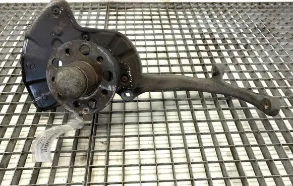Mercedes-Benz S W221 Front wheel hub spindle knuckle
