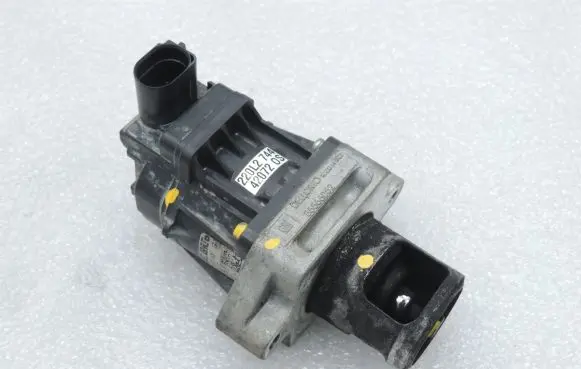 Opel Insignia A EGR valve 55566052 851288