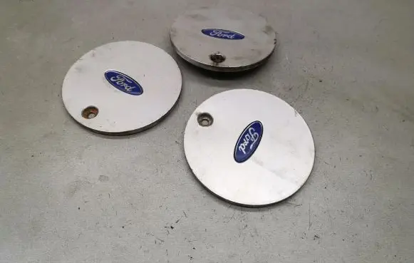 Ford Focus Original wheel cap H95SX1009AA