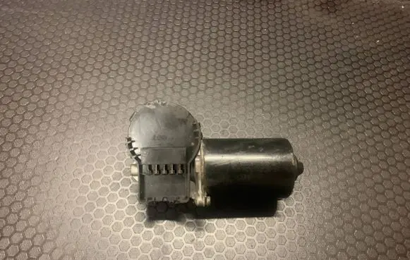 Audi A6 S6 C5 4B Wiper motor 4B1955113 0390241140 058990006