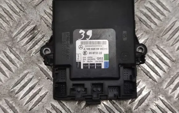 Mercedes-Benz B W245 Door control unit/module A1698206926