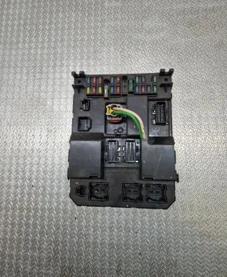 Peugeot 307 Comfort/convenience module 9651197680 9651196980 0772290304