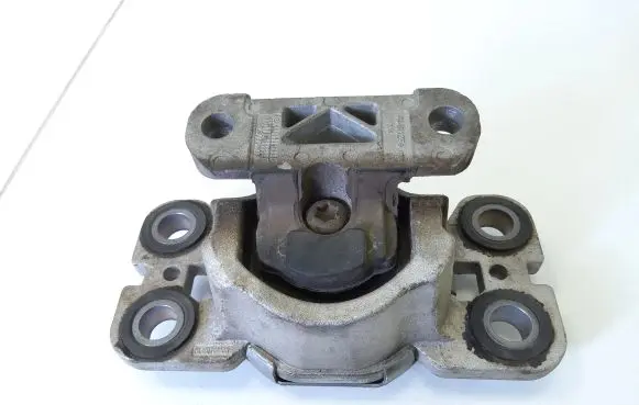 Volvo S80 Gearbox mount 8090M03