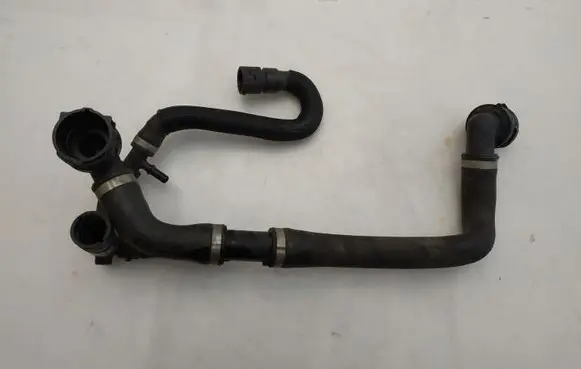 Land Rover Discovery Sport Engine coolant pipe/hose GJ328260AA
