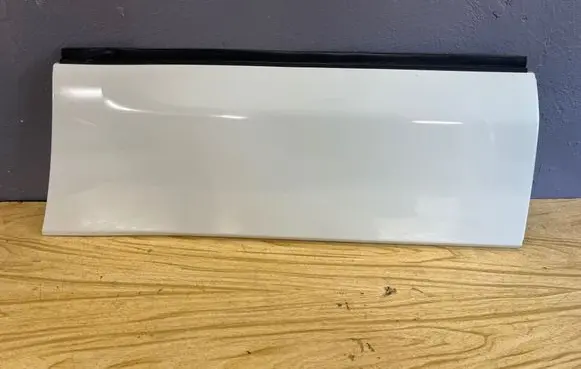 Suzuki Grand Vitara II Rear door trim (molding) 7769065J00