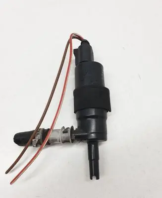 Audi A6 S6 C6 4F Headlight washer pump 3B7955681