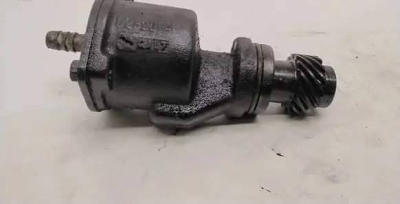 Audi A4 S4 B5 8D Vacuum pump 028207A