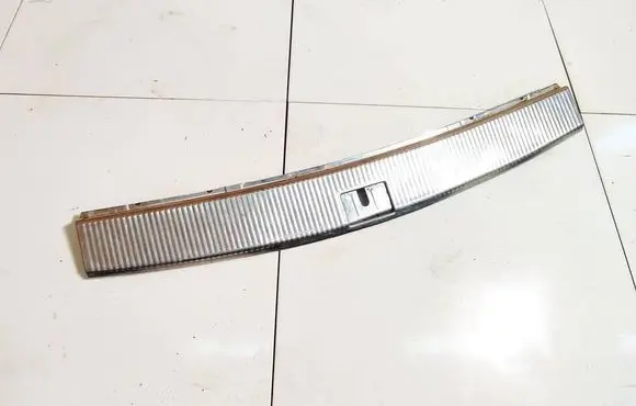 Volkswagen Touareg I Other trunk/boot trim element 7l6863459b 1.4113