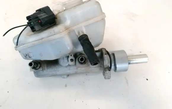 Ford Mondeo Mk III Master brake cylinder 22407779