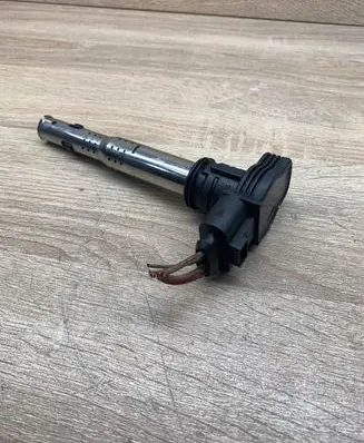 Audi A6 S6 C6 4F High voltage ignition coil 4B0973724