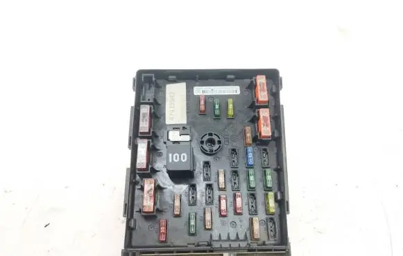 Volkswagen PASSAT B7 Fuse module 3C0937125A GVP96989Z