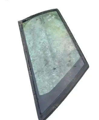 Volkswagen PASSAT B3 Rear side window