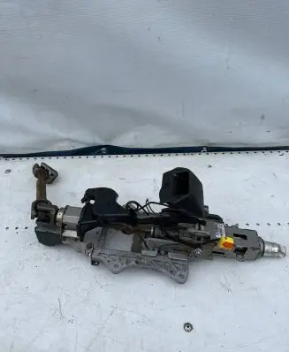 Volkswagen PASSAT B6 Steering wheel axle 549093B