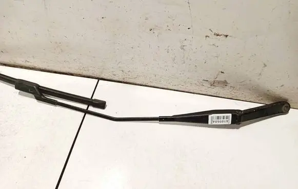 Ford Fiesta Front wiper blade arm 8a6117526bb