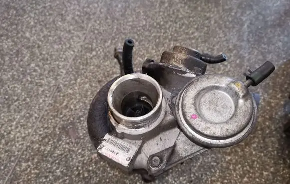 Volvo S60 Turbo 8658096