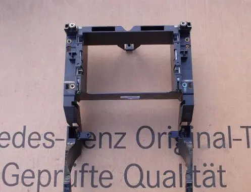 Mercedes-Benz E W211 Radio/GPS head unit trim 2116800134