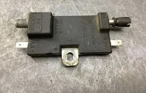 Mercedes-Benz SLK R170 Aerial antenna amplifier 1708200089 823252001