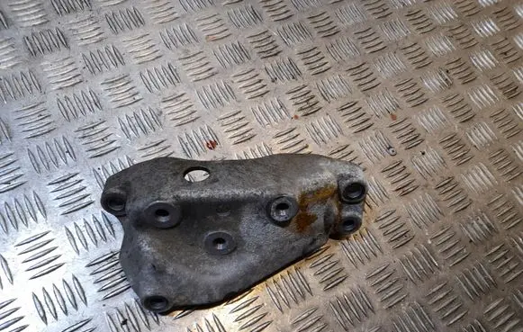 Audi Q3 8U Engine mounting bracket 3C0199117J