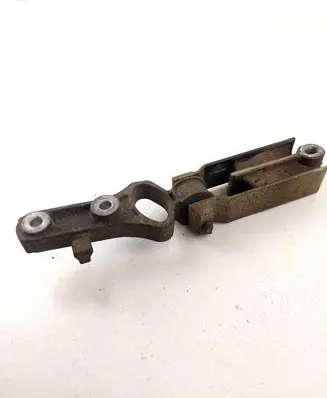 Volvo XC60 Engine mount bracket 31330145