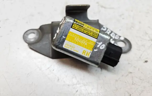 Toyota Land Cruiser (J120) Airbag deployment crash/impact sensor 8986060020