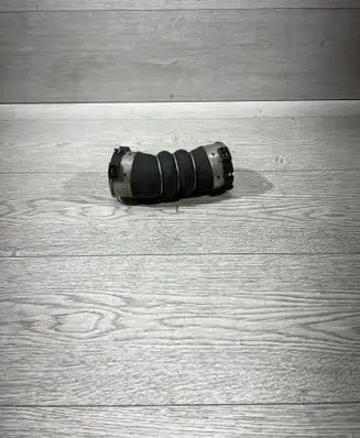 BMW 3 F30 F35 F31 Intercooler hose/pipe 8513450
