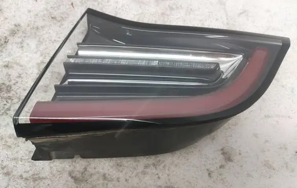 Tesla Model 3 Tailgate rear/tail lights 107740296g