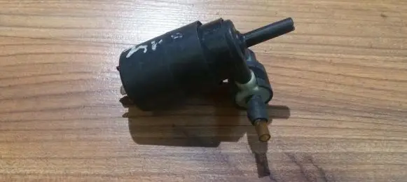 Windscreen/windshield washer pump