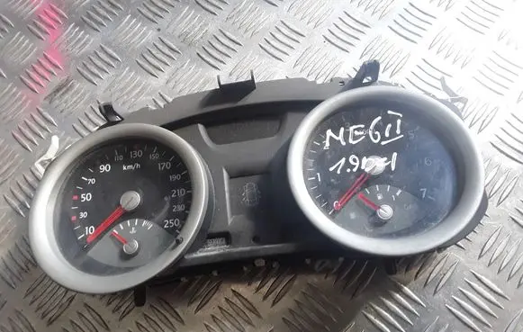 Renault Megane II Speedometer (instrument cluster) 8200364007