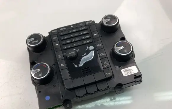 Volvo XC60 Climate control unit 30795271