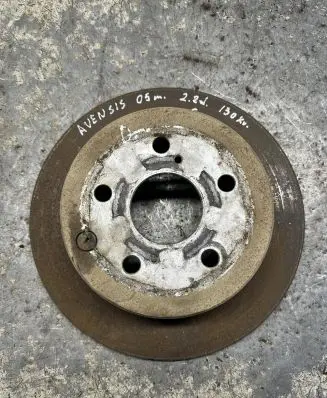 Toyota Avensis T250 Rear brake disc